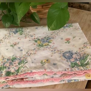 Vintage Lady Pepperell Twin Flat Sheet